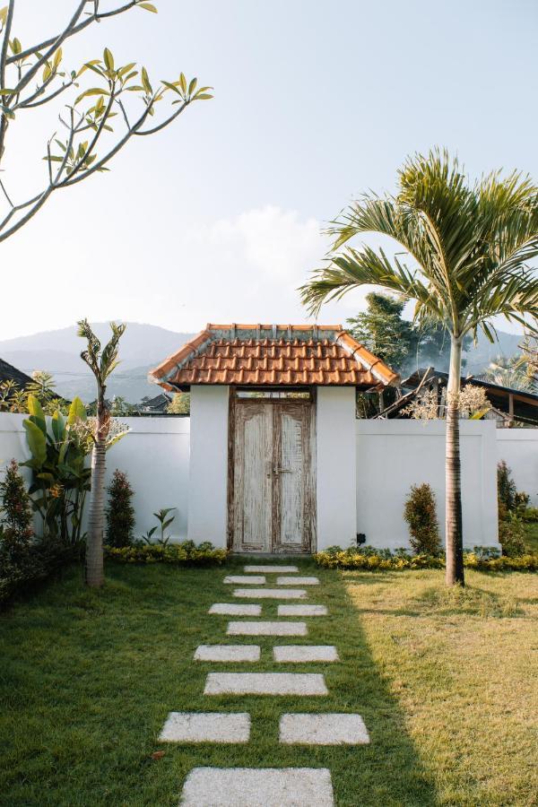 Villa Uhaina Amed  Exterior photo